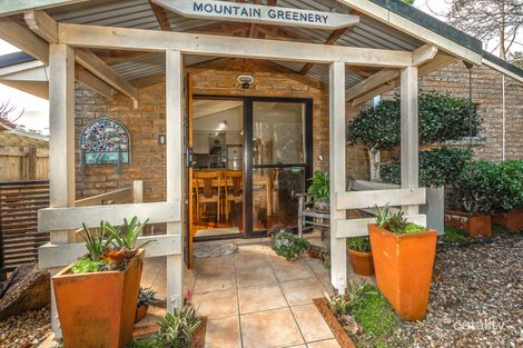 3 Stradbroke Ave, Tamborine Mountain, QLD 4272