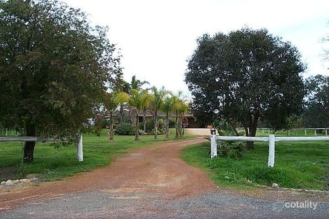 27 Murray River Dr, South Yunderup, WA 6208