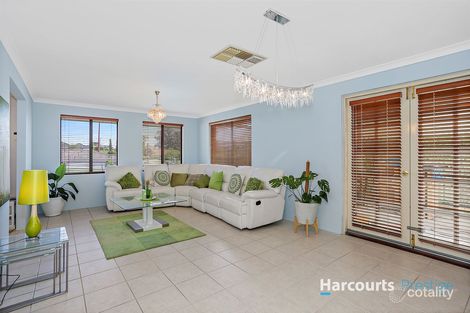 Property photo of 17 Buvelot Turn Southern River WA 6110