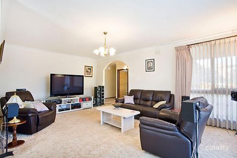 Property photo of 32 Royton Street Burwood East VIC 3151