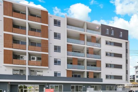 302/30-34 Chamberlain St, Campbelltown, NSW 2560