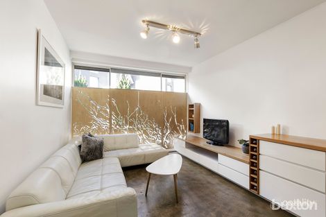 Property photo of 3/244 Barkly Street St Kilda VIC 3182