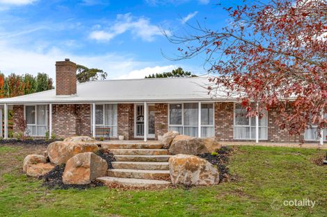 Property photo of 2 Grange Court Gisborne VIC 3437
