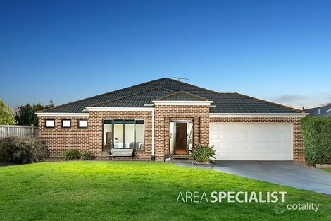 Property photo of 4 Walden Court Cranbourne North VIC 3977