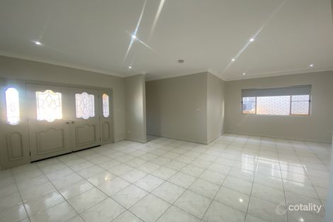 Property photo of 37 Janali Avenue Bonnyrigg NSW 2177