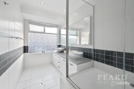 Property photo of 110 Venturi Drive Ocean Reef WA 6027