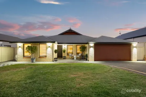 5 Lamont Link, Pearsall, WA 6065