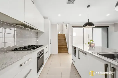 Property photo of 3/155 Plimsoll Drive Casey ACT 2913
