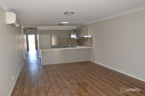 Property photo of 2/67 Wattle Ponds Road Hunterview NSW 2330