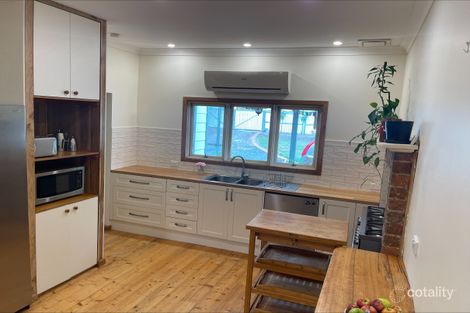 Property photo of 63 Forest Road Ferntree Gully VIC 3156