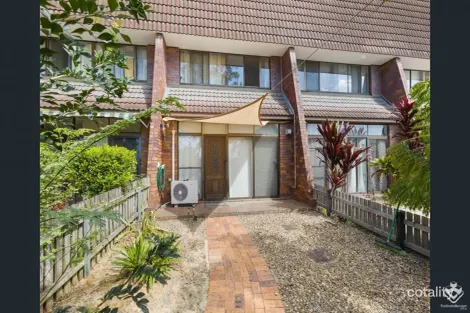 Property photo of 15/76-84 Holland Crescent Capalaba QLD 4157