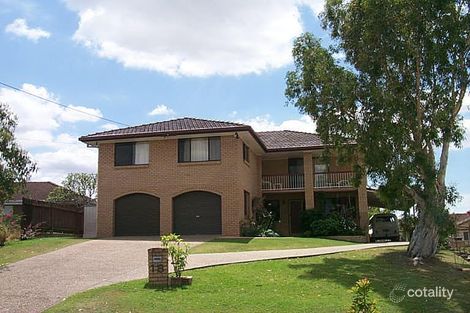 18 Acacia St, Everton Hills, QLD 4053