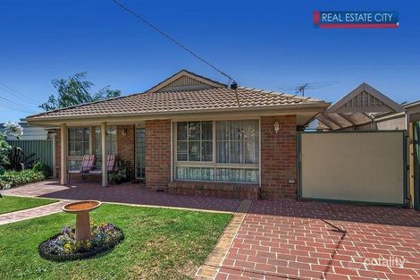 Property photo of 1 Farnborough Avenue Craigieburn VIC 3064