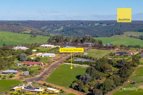 Property photo of 5 Magnolia Retreat Kangaroo Gully WA 6255
