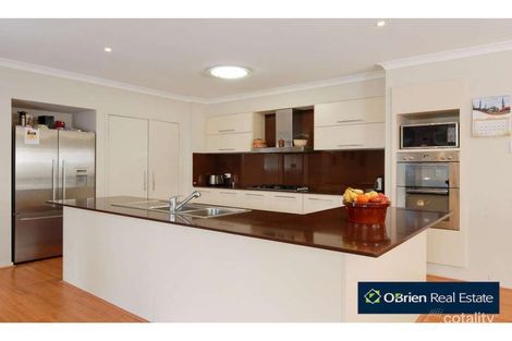 Property photo of 6 Palmer Drive Narre Warren VIC 3805