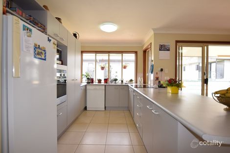 Property photo of 4 Ngumi Court Eight Mile Plains QLD 4113