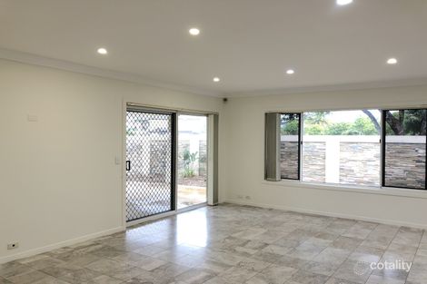 Property photo of 20 Darnay Road Broadbeach Waters QLD 4218