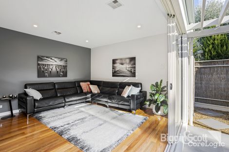 Property photo of 17 The Cove Port Melbourne VIC 3207