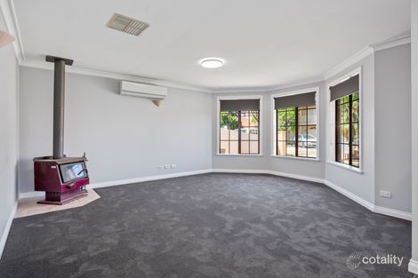 Property photo of 6 Erin Court Boulder WA 6432