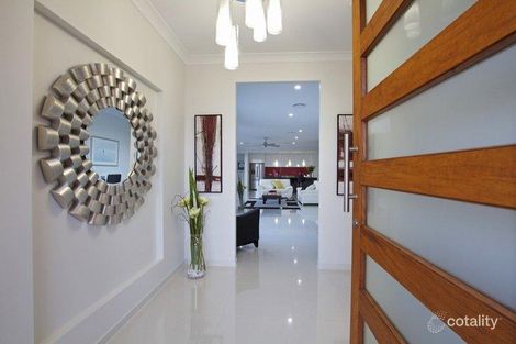 Property photo of 28 Hideaway Street Birtinya QLD 4575