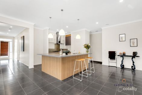 Property photo of 53 Grosvenor Square Craigieburn VIC 3064