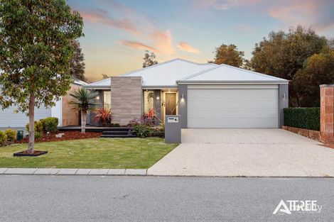 16 Grapestone Rd, Piara Waters, WA 6112