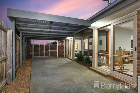 Property photo of 2 Rau Court Grovedale VIC 3216