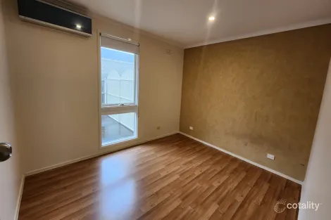 Property photo of 27 Hook Street Altona Meadows VIC 3028