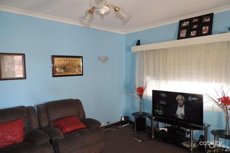 Property photo of 6 Tredale Avenue Mount Richon WA 6112