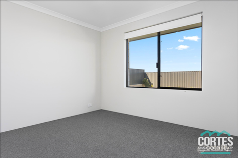 Property photo of 14 Lorikeet Approach Eglinton WA 6034
