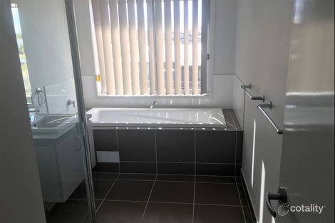 Property photo of 41 Easy Street Loganholme QLD 4129