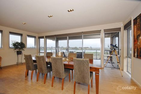Property photo of 11 Brighton Bay View Point Cook VIC 3030