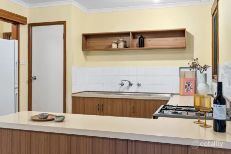 Property photo of 18 Warooka Crescent Smithfield SA 5114