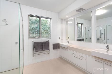 Property photo of 13 Pinehurst Place Chirnside Park VIC 3116