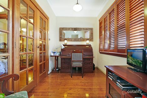 Property photo of 2/2 Gipps Street Wollongong NSW 2500