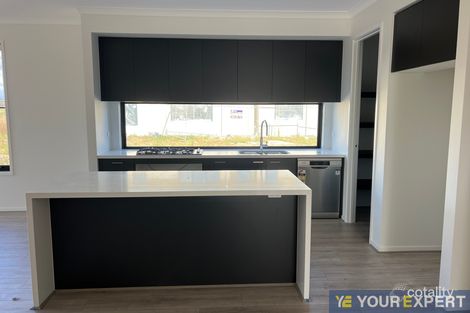 Property photo of 47 Theatre Circuit Clyde North VIC 3978