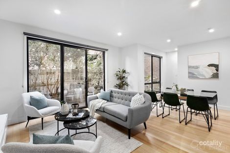 Property photo of 2/257 Elgar Road Surrey Hills VIC 3127