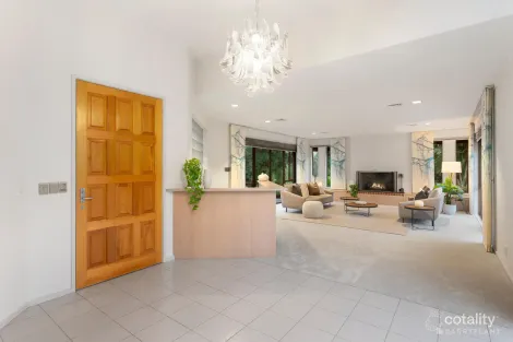 Property photo of 4 Pine Valley Way Templestowe VIC 3106