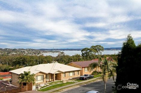Property photo of 35 Grovelake Close Eleebana NSW 2282