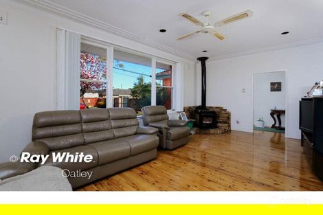 Property photo of 15 Waldo Crescent Peakhurst NSW 2210