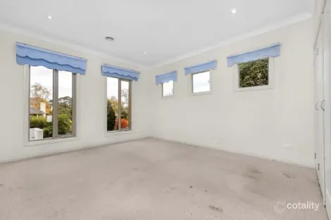 Property photo of 10 Thiele Street Doncaster VIC 3108