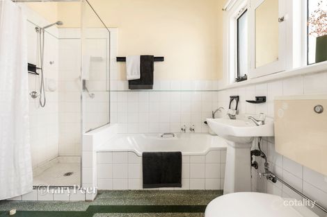 Property photo of 42 Fitzgibbon Crescent Caulfield North VIC 3161