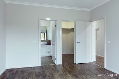 Property photo of 11 Arnaud Loop Wollert VIC 3750
