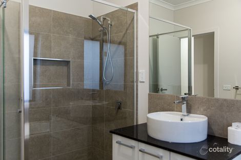 Property photo of 11 Arnaud Loop Wollert VIC 3750