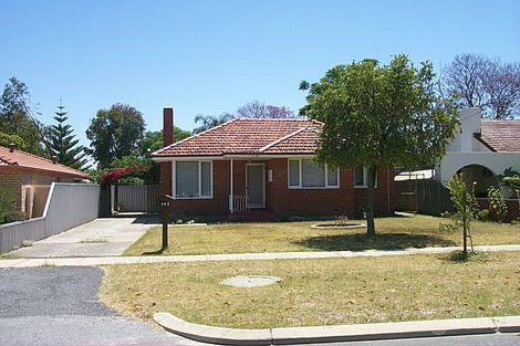 147 Williamson Ave, Cloverdale, WA 6105