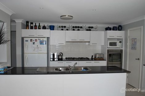 Property photo of 28 Athanlin Avenue Haywards Bay NSW 2530