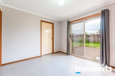 Property photo of 9 Megan Close Cranbourne West VIC 3977