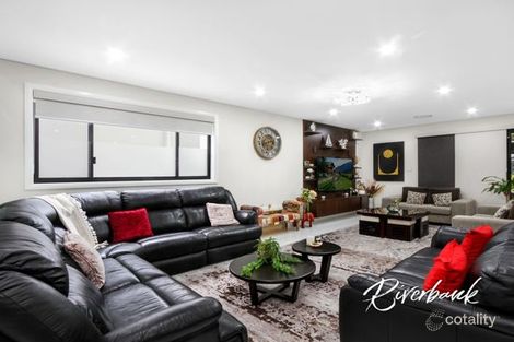 Property photo of 25 Winnima Circuit Pemulwuy NSW 2145