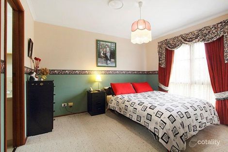 Property photo of 17 Snowgum Court Keysborough VIC 3173