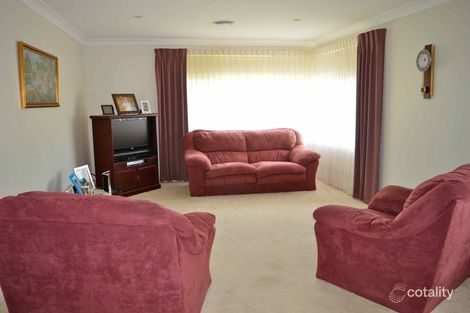 Property photo of 17 Elanora Parade Basin View NSW 2540